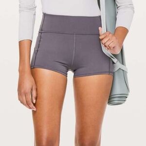 Lululemon In Movement Short Everlux 2.5" in Moonphase
